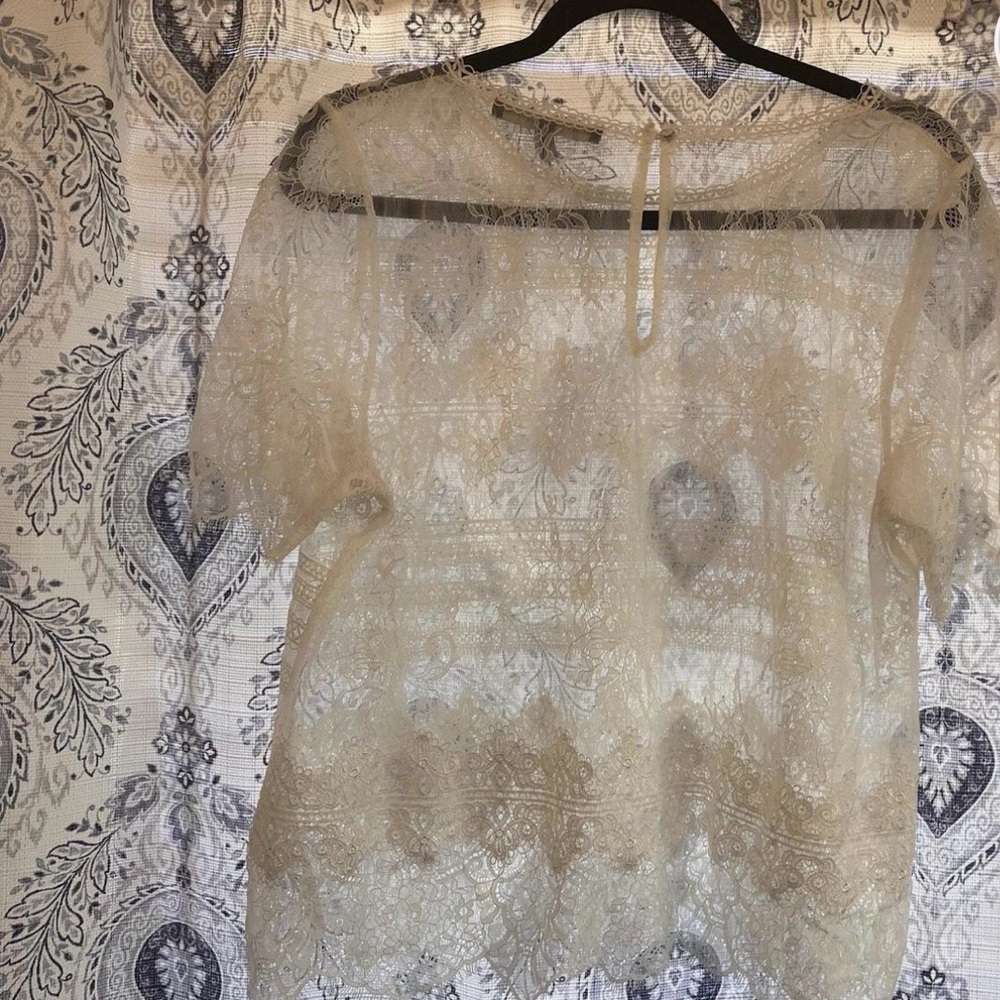 White House Black Market Cream Lace Blouse